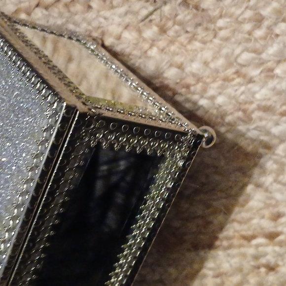 Kensie Home Mirrored Glass Jewelry Box with Glittery Sassy Top SPARKLE - Picture 2 of 11